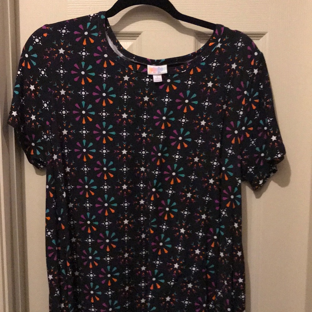 Large Carly Black w color